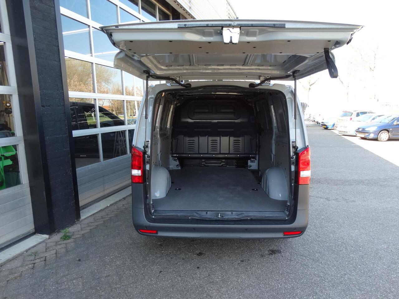 Mercedes-Benz VITO 114 CDI KA L2 | Automaat | MBUX | kleur Silbergrau
