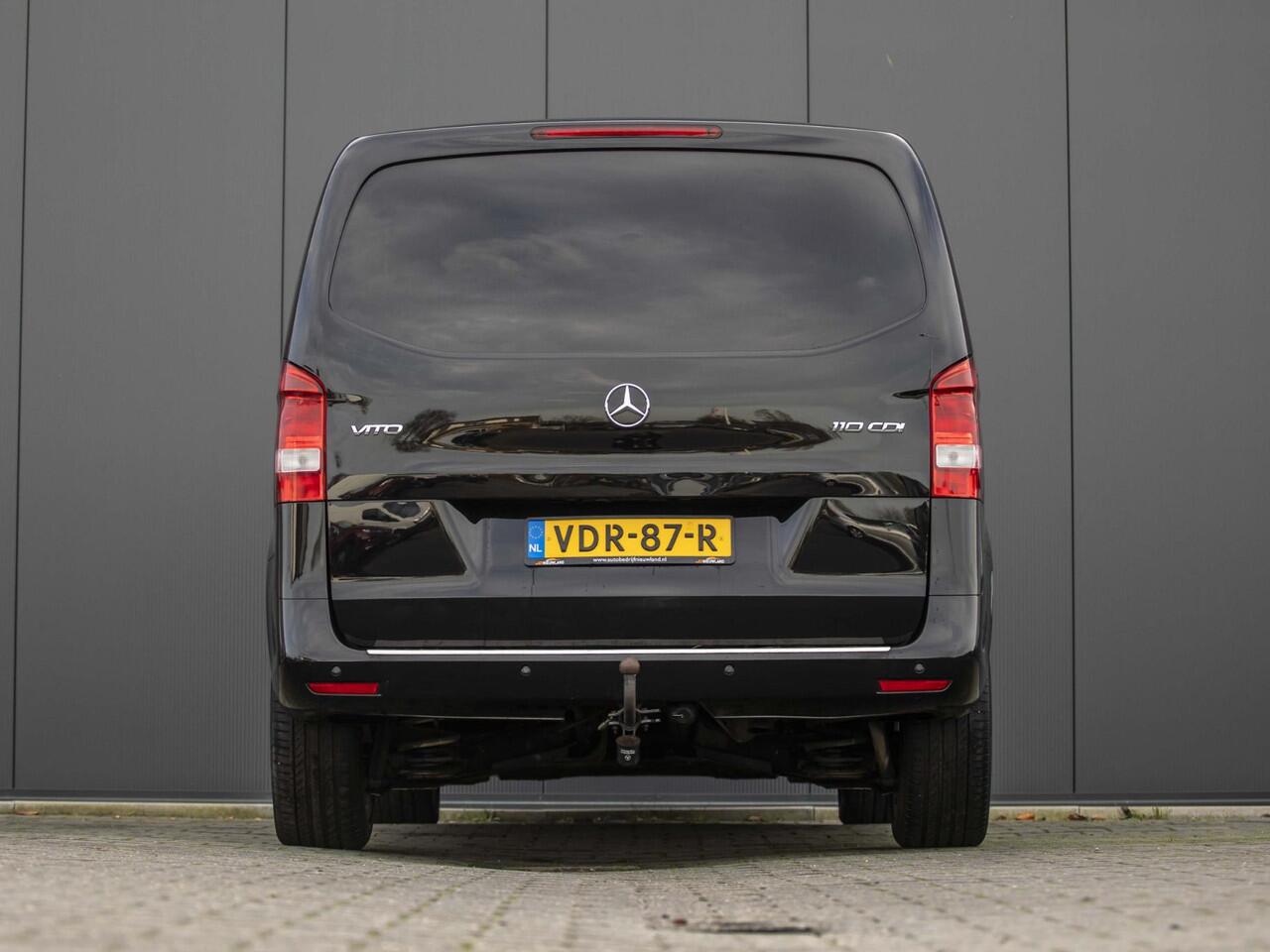 Mercedes-Benz VITO 110 CDI Functional Lang laadruimte beveiliging.