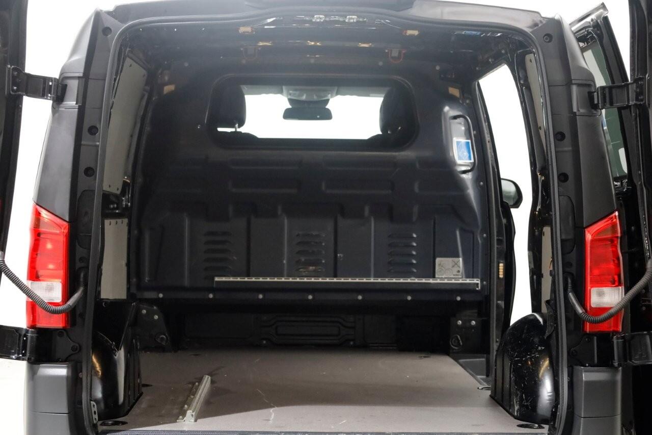 Mercedes-Benz VITO 114 CDI 136pk RWD 9G Automaat Kort Airco/Navi/Camera 12-2021