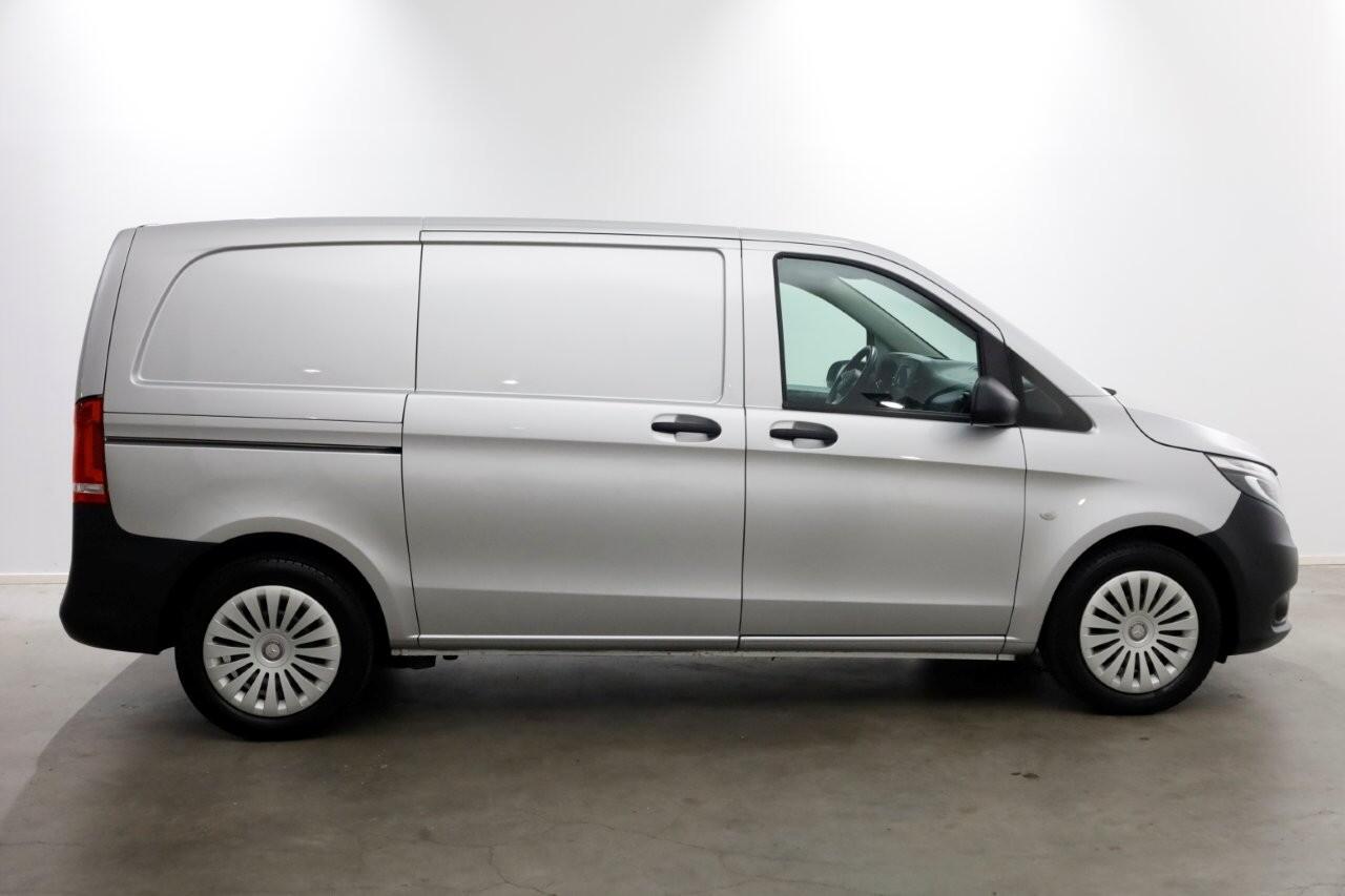 Mercedes-Benz VITO 114 CDI 136pk Compact 9G Automaat 2x Schuifdeur/LED/Camera/Navi/Inrichting 05-2022