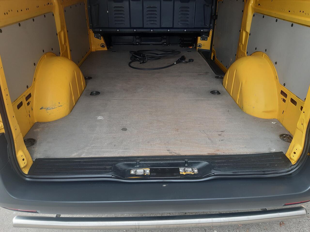 Mercedes-Benz VITO eVito Lang 41 kWh Airco Achteruitrijcamera , Verwarmde stoel