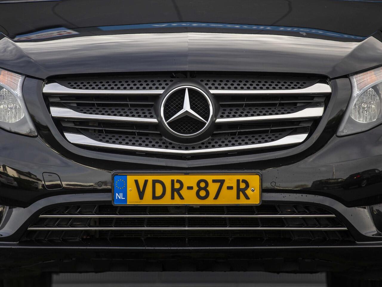 Mercedes-Benz VITO 110 CDI Functional Lang laadruimte beveiliging.