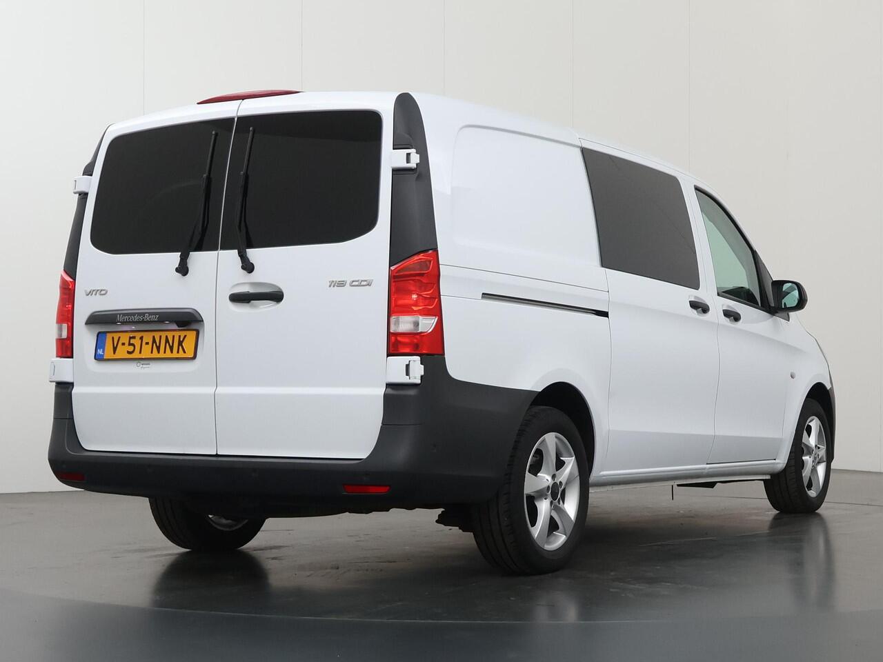 Mercedes-Benz VITO 119 CDI | Aut. | Lang L2 | 4X4 | Lederen Bekleding | Parkeercamera | 2-zits | LED Koplampen | Cruise Control | LM Velgen | Inrichting | Stoelverwarming | Certified