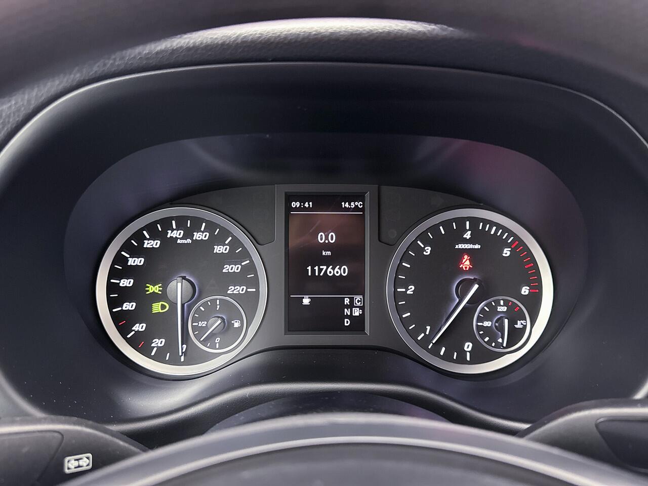 Mercedes-Benz VITO 114 CDI Lang Navigatie Achteruitrijcamera Betimmering Cruise Control