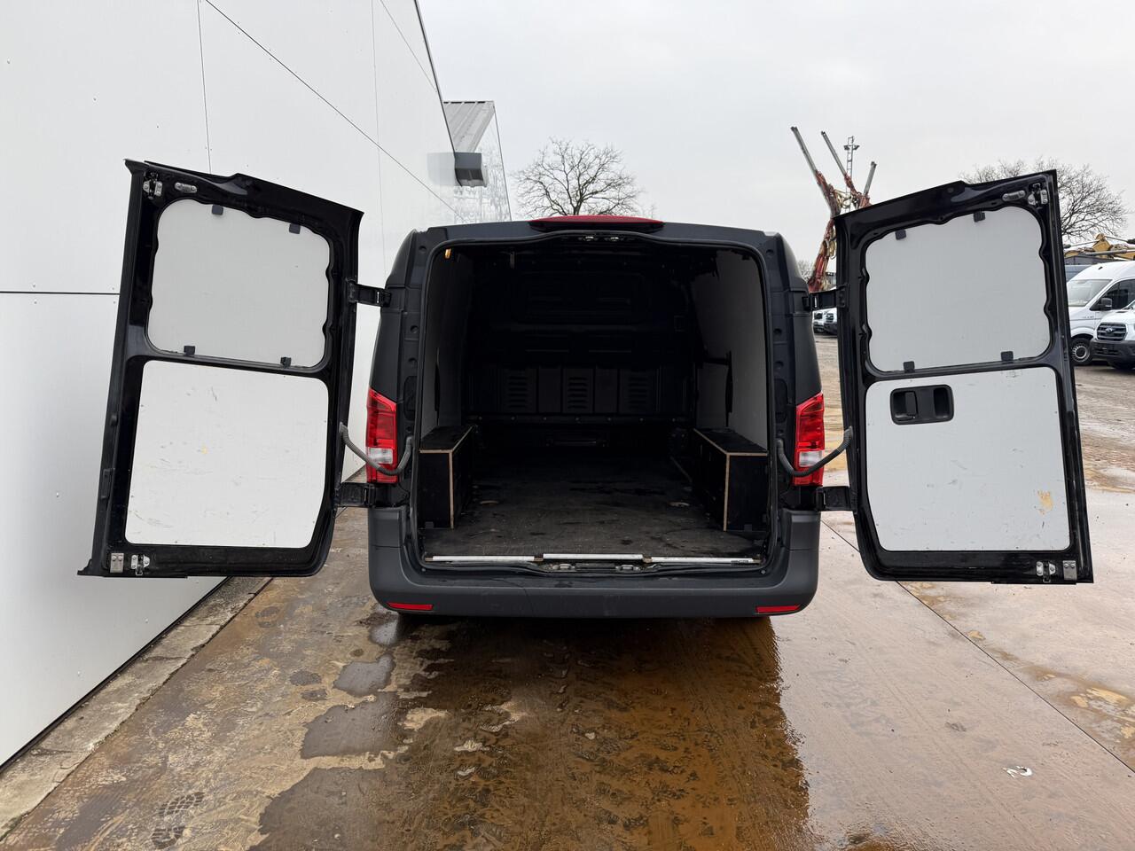 Mercedes-Benz VITO eVito 112 Elektrisch L2H1 66kWh 280km WLTP 96% (SOH) Snelladen Climate Control Cruise Control Carplay Camera Stoelverwarming