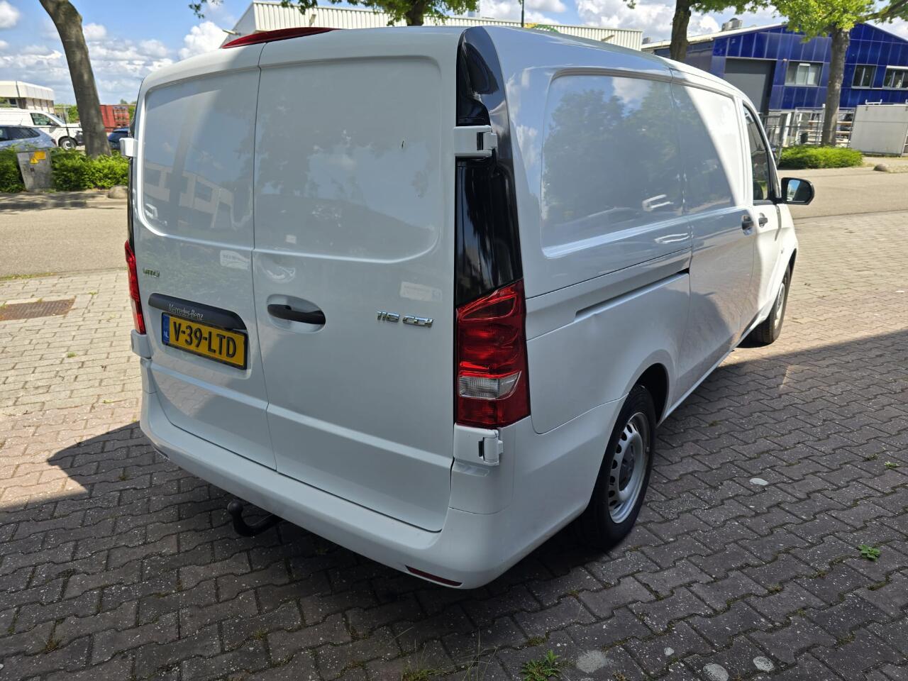 Mercedes-Benz VITO 116 CDI L2 H1 STANDKACHEL