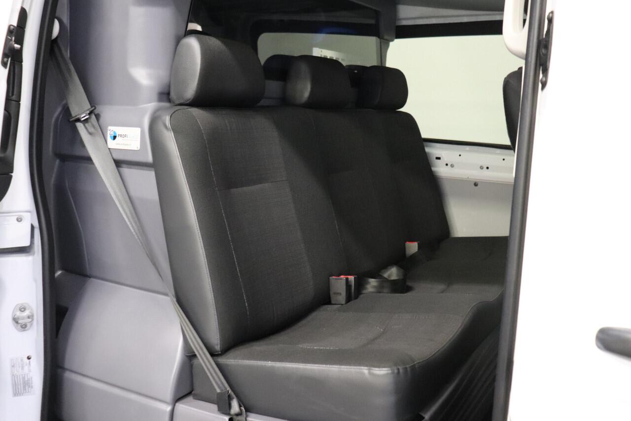 Mercedes-Benz VITO 111 CDI Lang Dubbele Cabine EURO 6 - Airco - Navi - Cruise - PDC - ¤17.950,- Excl.