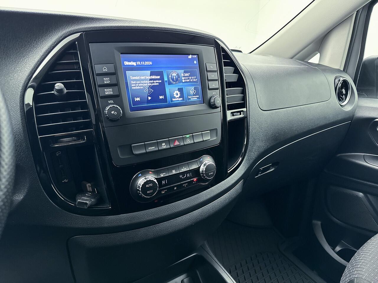 Mercedes-Benz VITO 114 CDI Lang Trekhaak LED Apple Carplay/Android Auto Achteruitrijcamera Cruise Control Betimmering