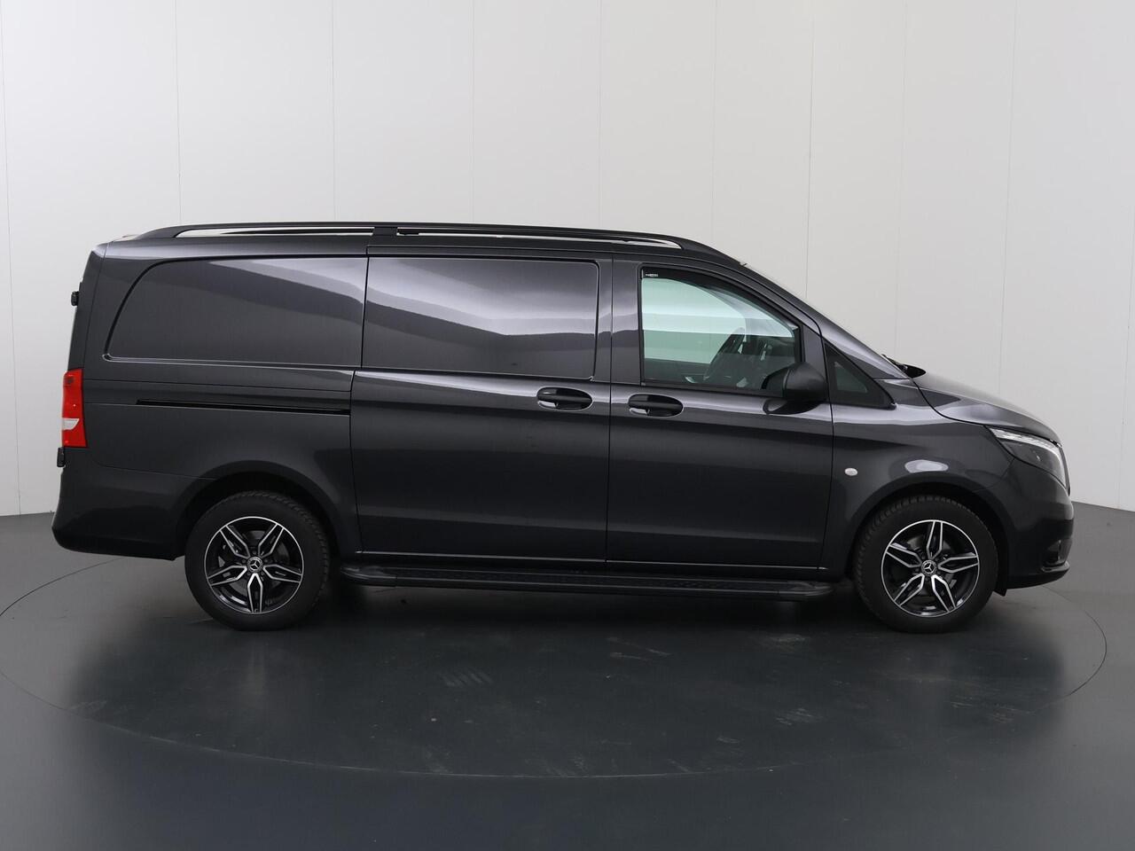 Mercedes-Benz VITO 116 CDI | Aut. | L2 Lang | Parkeercamera | Climate Control | 2-zits met Stoelverwarming | Trekhaak | Sidebars | LM Velgen | LED Koplampen | Stoelverwarming | Cruise Control | Certified