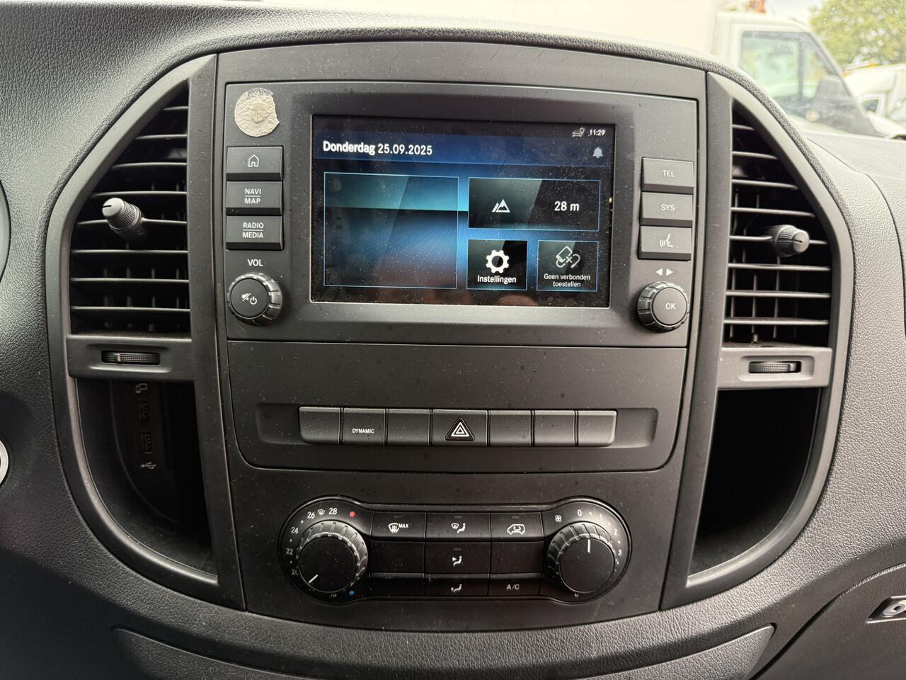 Mercedes-Benz VITO eVito 112 66 kWh Elektrisch 66kWh 280km WLTP Snelladen Climate Control Cruise Control Camera Parkeersensoren voor achter Stoelverwarming