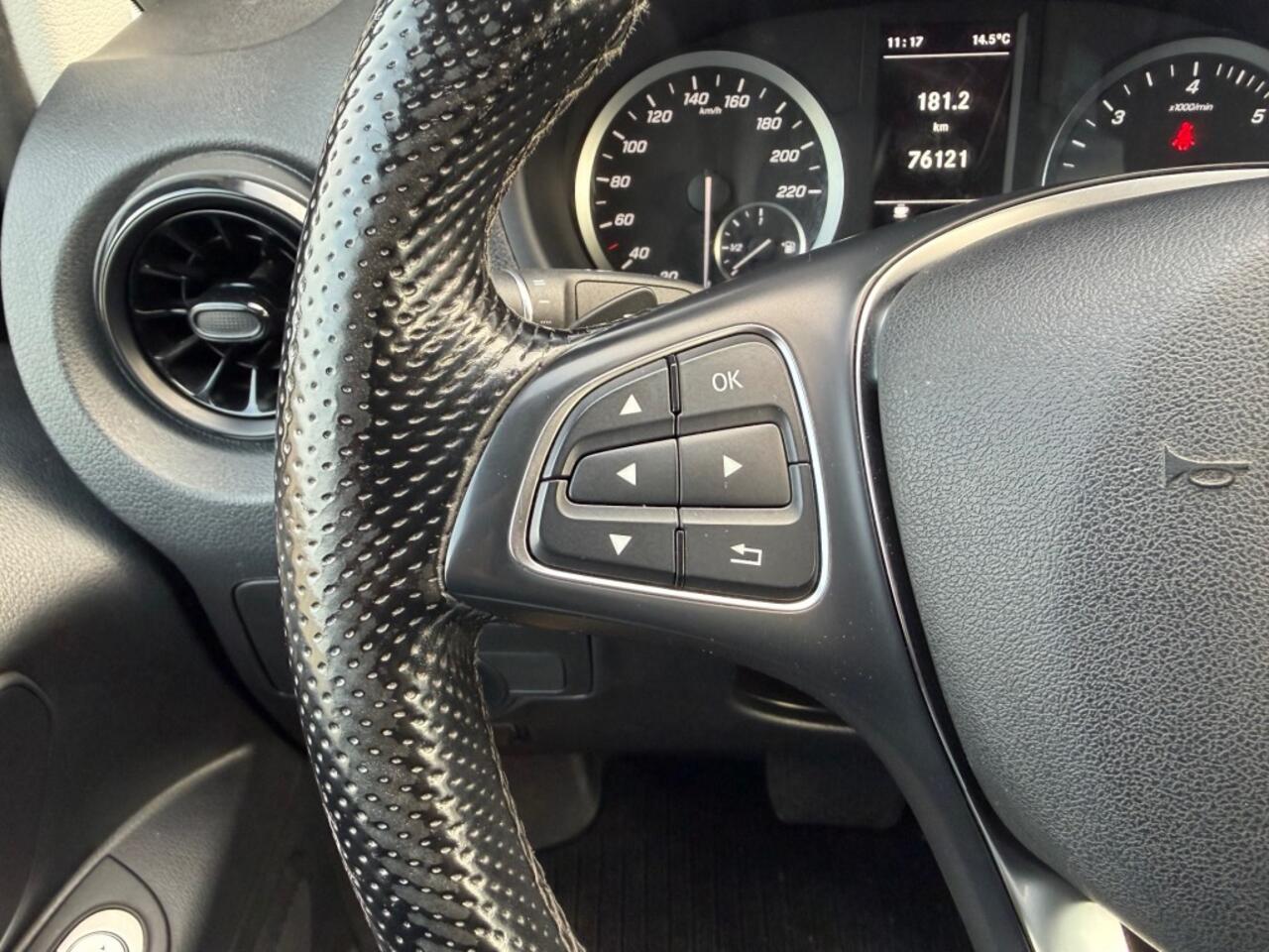 Mercedes-Benz VITO 114 CDI L2 Automaat GB / Navi / Airco / Trekhaak / Led