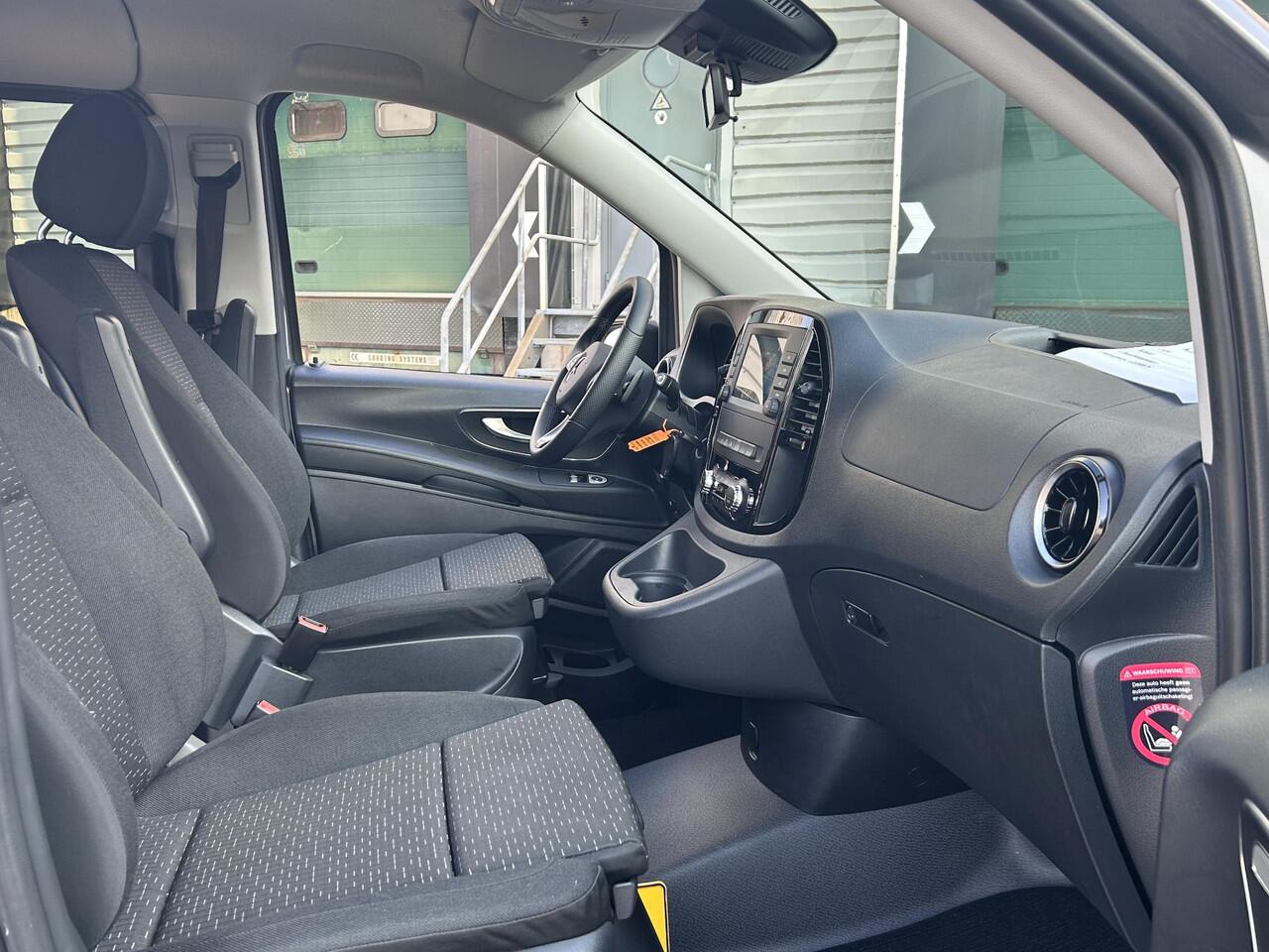 Mercedes-Benz VITO 114 CDI Lang DUB.CAB. / LED-pakket / Parkeerpakket / 2 x Schuifdeur