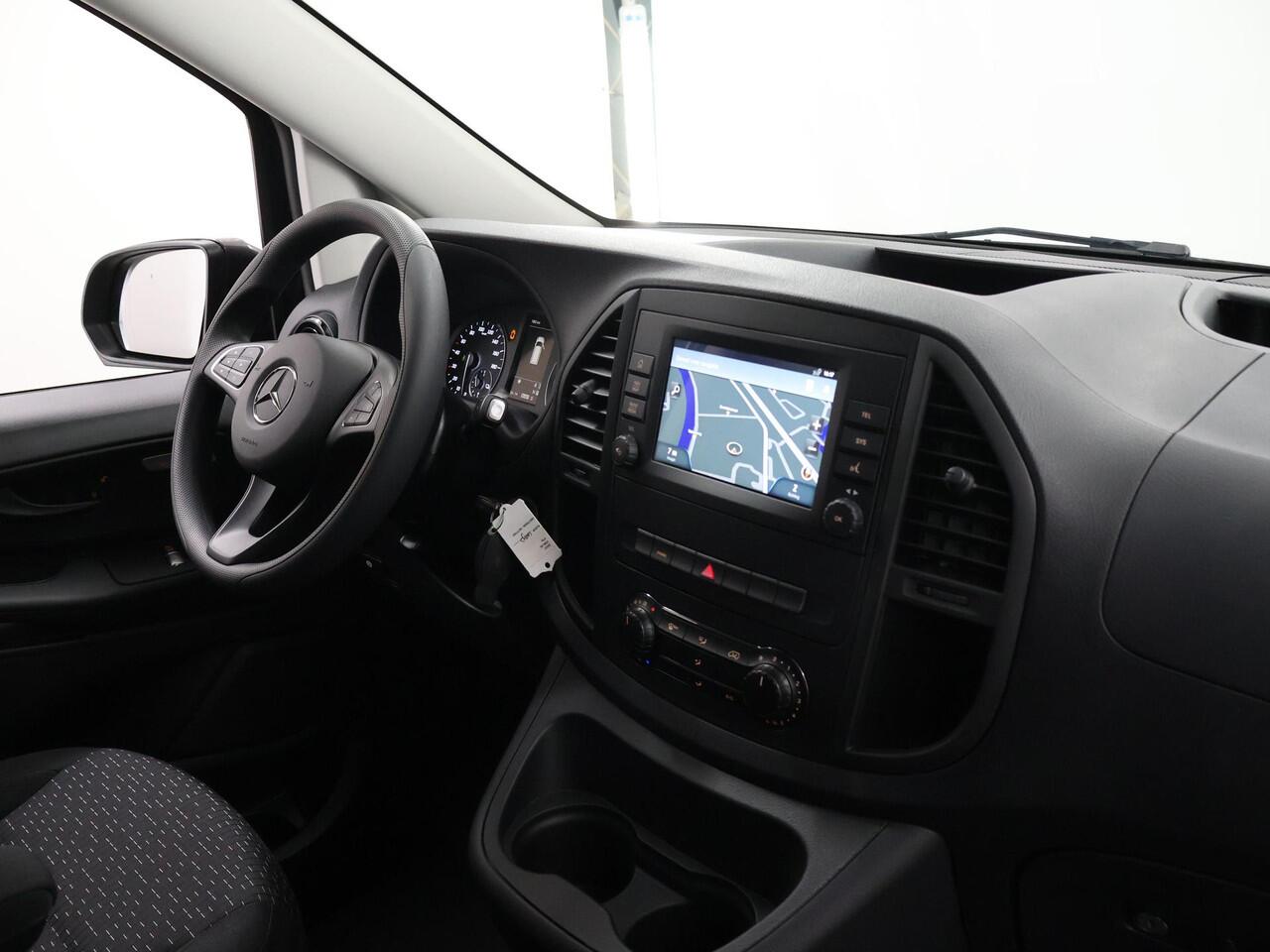 Mercedes-Benz VITO eVito 66 kWh LONG RANGE L3 | Edition | Styling Pakket | Navigatie | Cruise Control | Led Koplampen | Metallic | NIEUW!