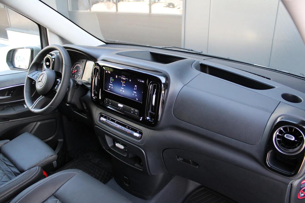 Mercedes-Benz VITO 116 CDI L2 Automaat | BPM VRIJ | Multibeam LED | CarPlay | Camera | Dodehoek | MF Stuur | DAB | Climate control | 3-Zitter | Lederen bekleding | AV Edition
