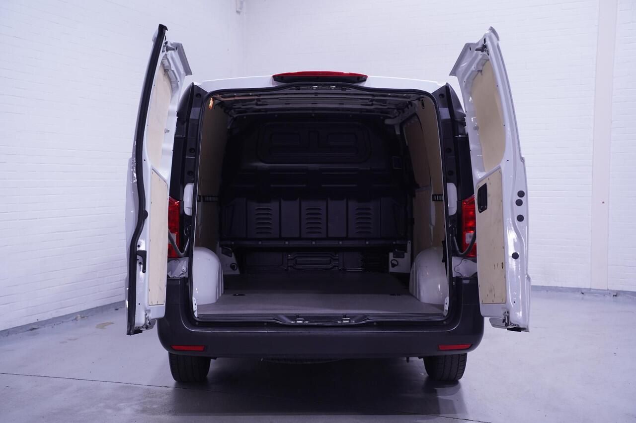 Mercedes-Benz VITO 114 CDI 136 pk Lang Airco, Cruise Control Laadruimte Pakket, Sidebars, 3-Zits