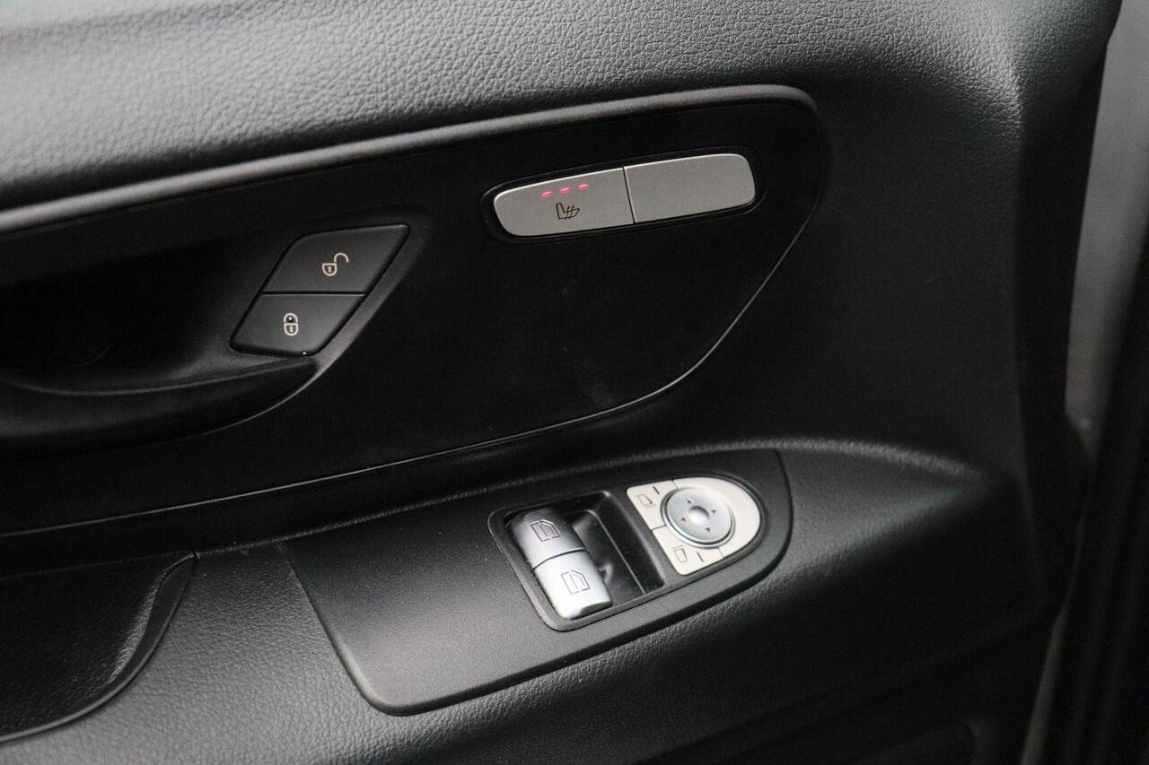 Mercedes-Benz VITO 116 CDI Lang 2023 Navigatie | Carplay | Camera | Bluetooth | Cruise control | PDC | Stoelverwarming | Lichtsensor |