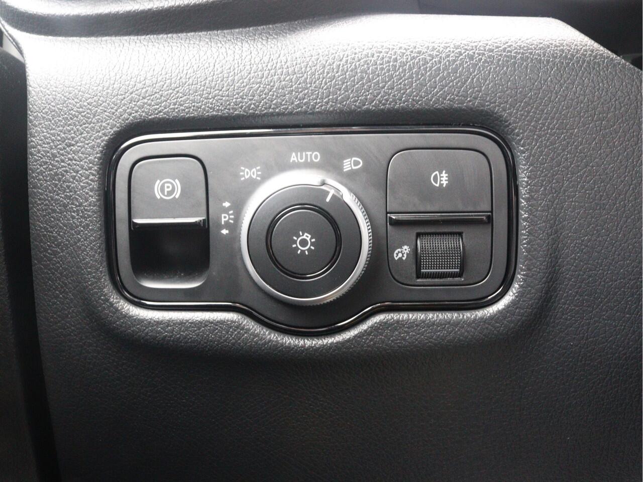 Mercedes-Benz VITO 114 CDI L2 Select | CLIMA/CAMERA/CRUISE/2.500KG AHW | Certified