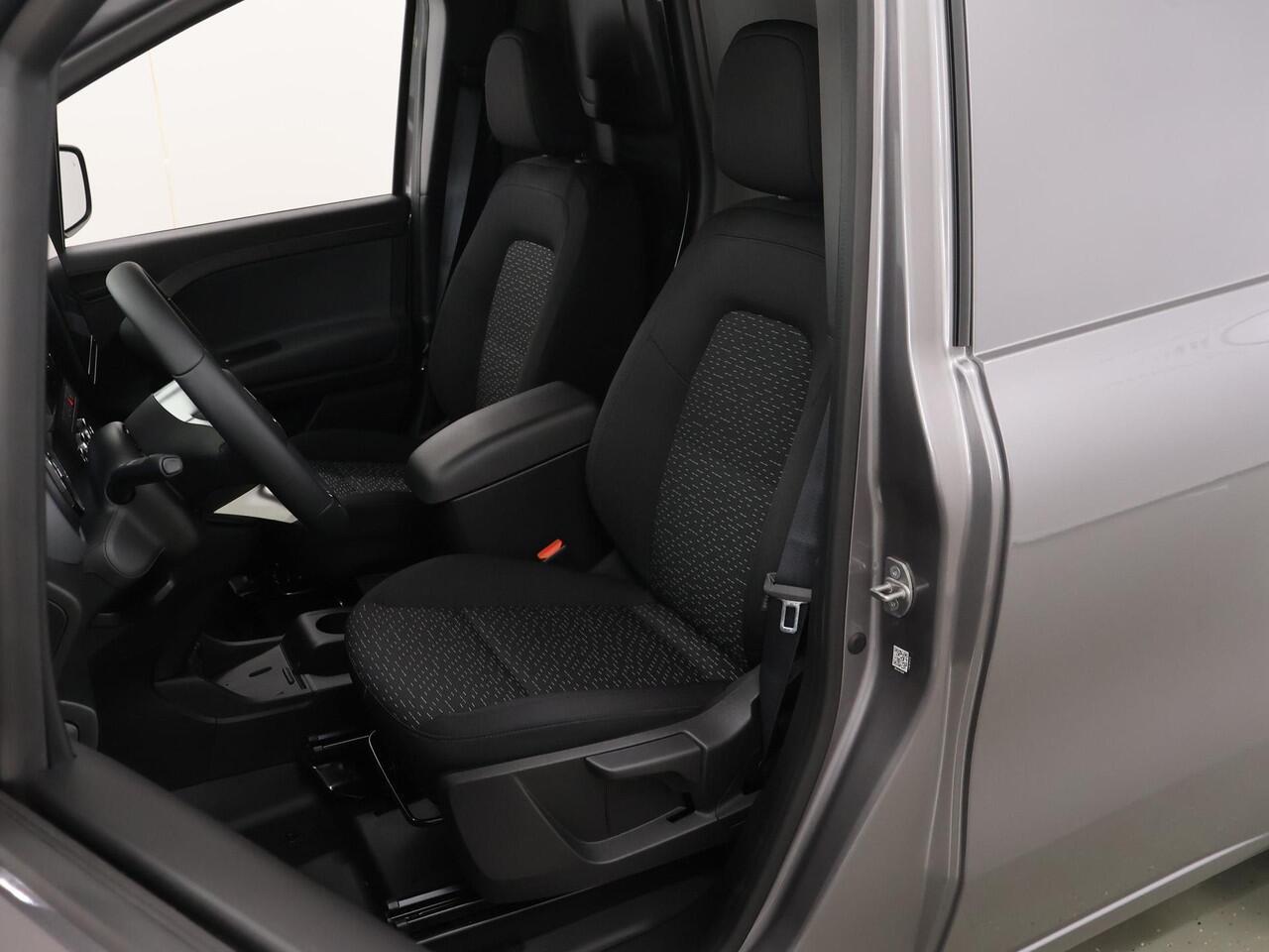 Mercedes-Benz eCitan 112 GB L1 51kWh | Airco | Dodehoekassistent | AC laden 22 kW / DC laden 75 kW | Multifunctioneel stuurwiel | Achteruitrijcamera| Dynamisch Exterieurpakket |