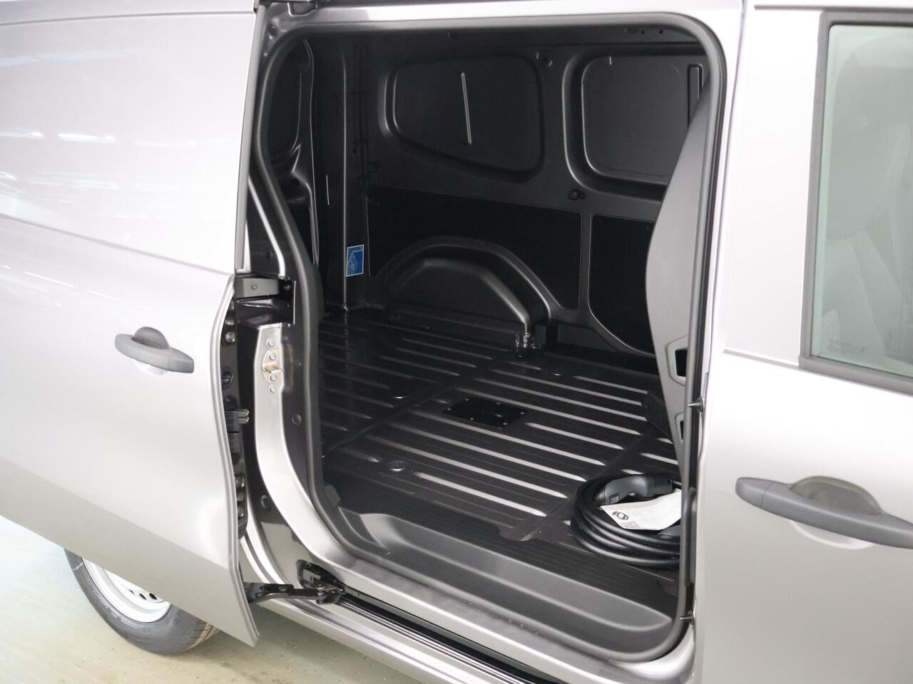 Mercedes-Benz eCitan 112 Base L2 51 kWh | Achteruitrijcamera | DC laden 75 kW | Climate Control | Multifunctioneel stuurwiel | Cruise control |