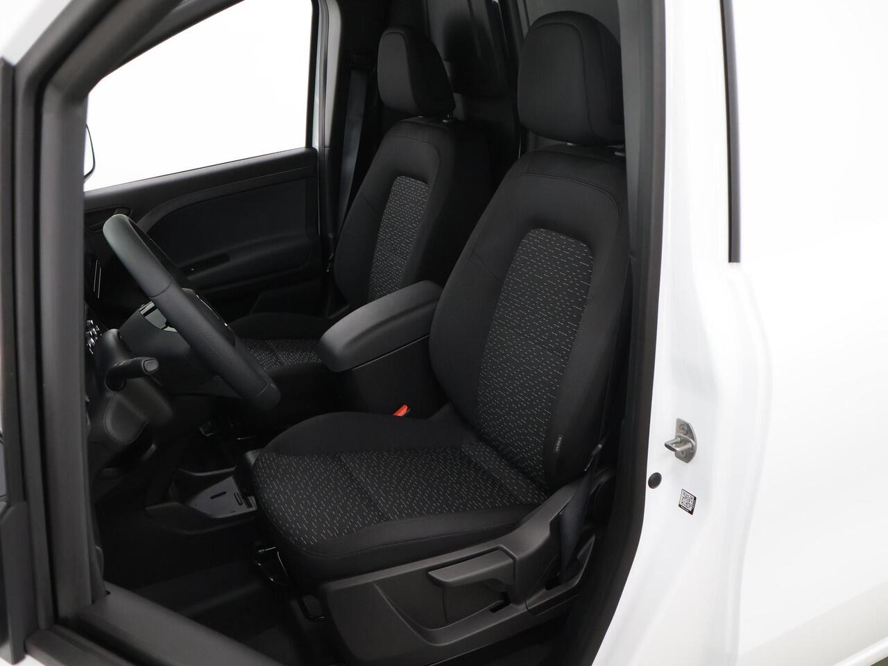 Mercedes-Benz eCitan 112 Base L2 51 kWh | Achteruitrijcamera | Climate Control | Cruise Control | Airco | Snelladen 75KW