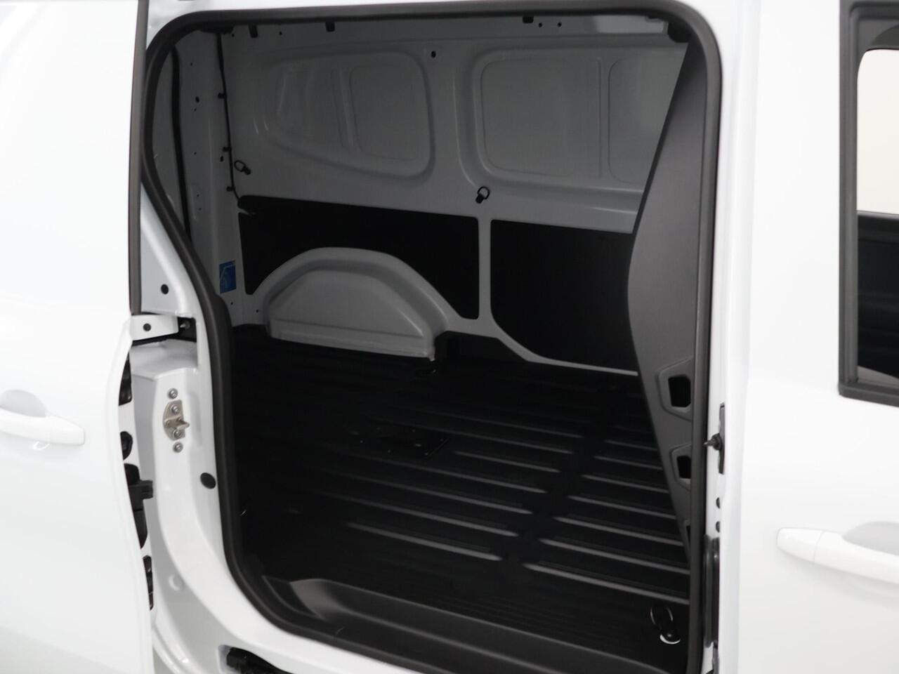 Mercedes-Benz eCitan L2 Pro 51 kWh | Snelladen | Navigatie pakket | Parkeer pakket | Trekhaak | Mbux |