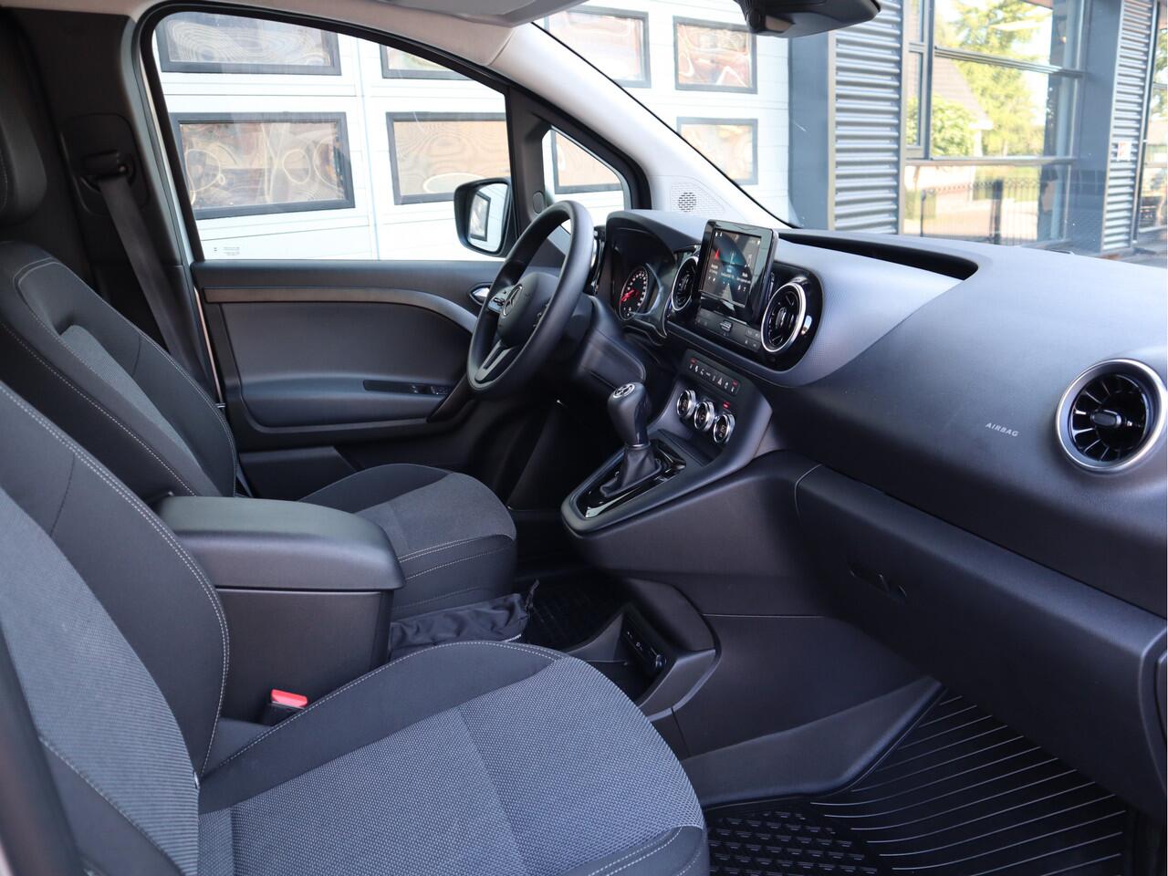 Mercedes-Benz eCitan L2 Lang Pro 51 kWh SOH 98,6 % - AC 22 kWh Laden - Mbux - Trekhaak