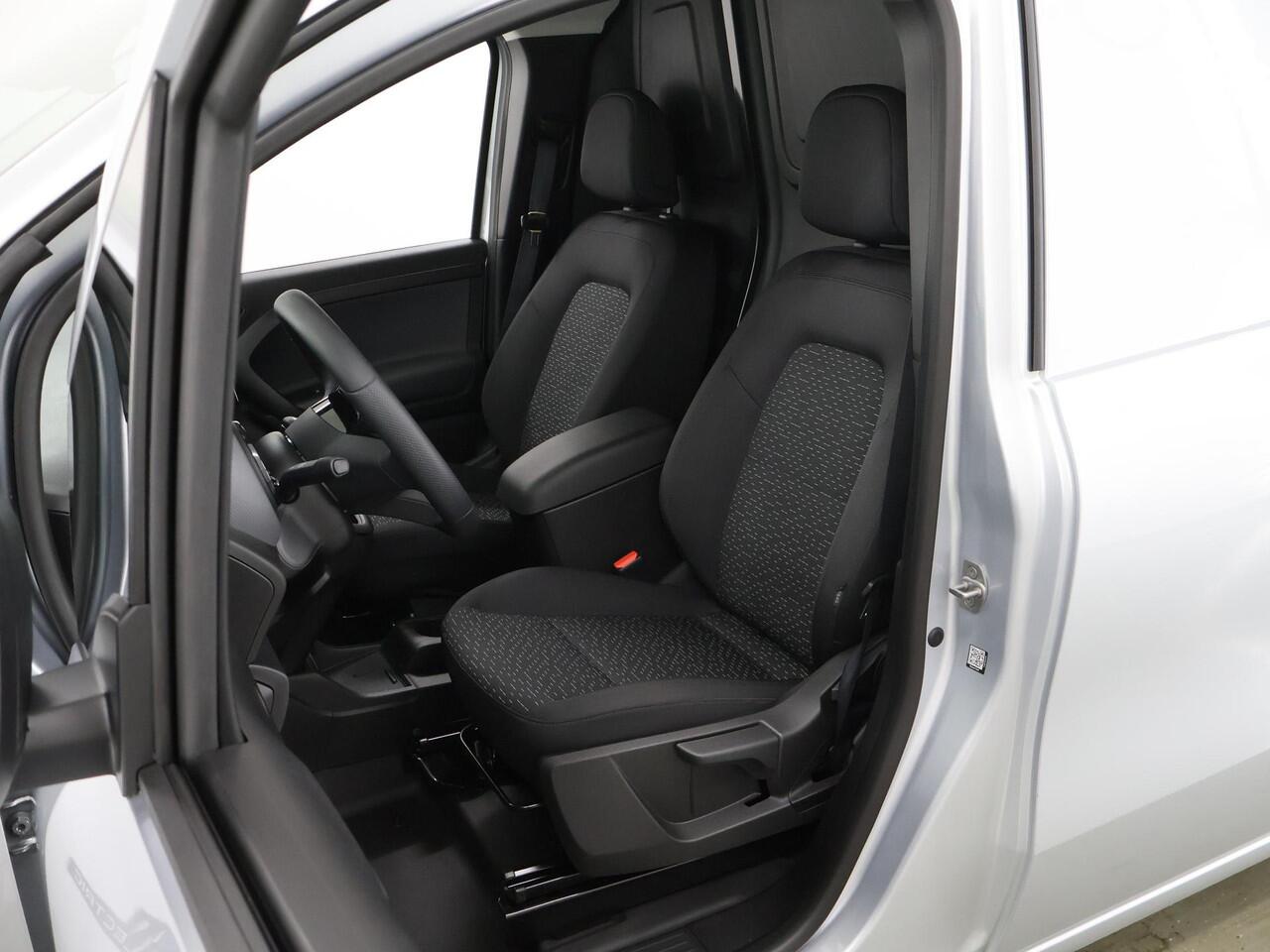 Mercedes-Benz eCitan 112 Base L2 51 kWh | Achteruitrijcamera | DC laden 75 kW | Climate Control | Multifunctioneel stuurwiel | Cruise control |