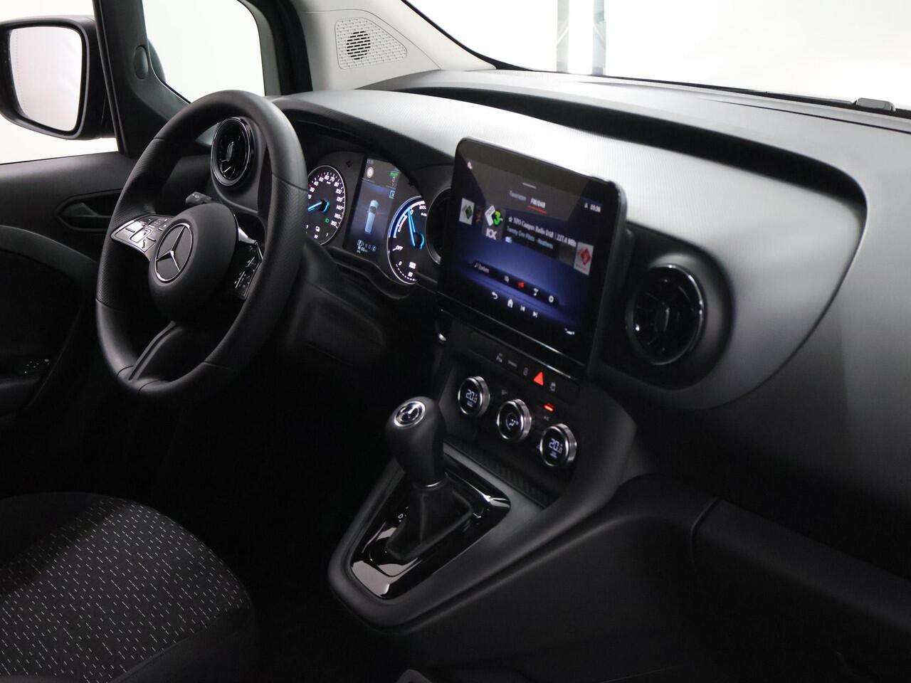 Mercedes-Benz eCitan 112 Base L2 51 kWh | Achteruitrijcamera | DC laden 75 kW | Climate Control | Multifunctioneel stuurwiel | Cruise control |