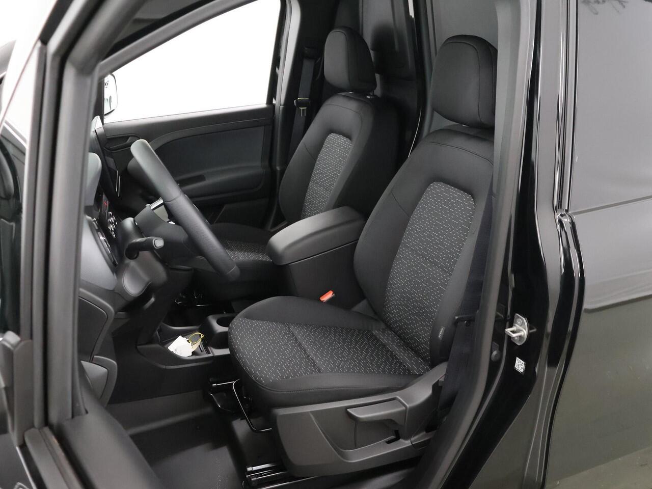 Mercedes-Benz eCitan 112 Pro L1 51 kWh | Airco | Dodehoekassistent | AC laden 22 kW / DC laden 75 kW | Multifunctioneel stuurwiel | Achteruitrijcamera| Dynamisch Exterieurpakket |