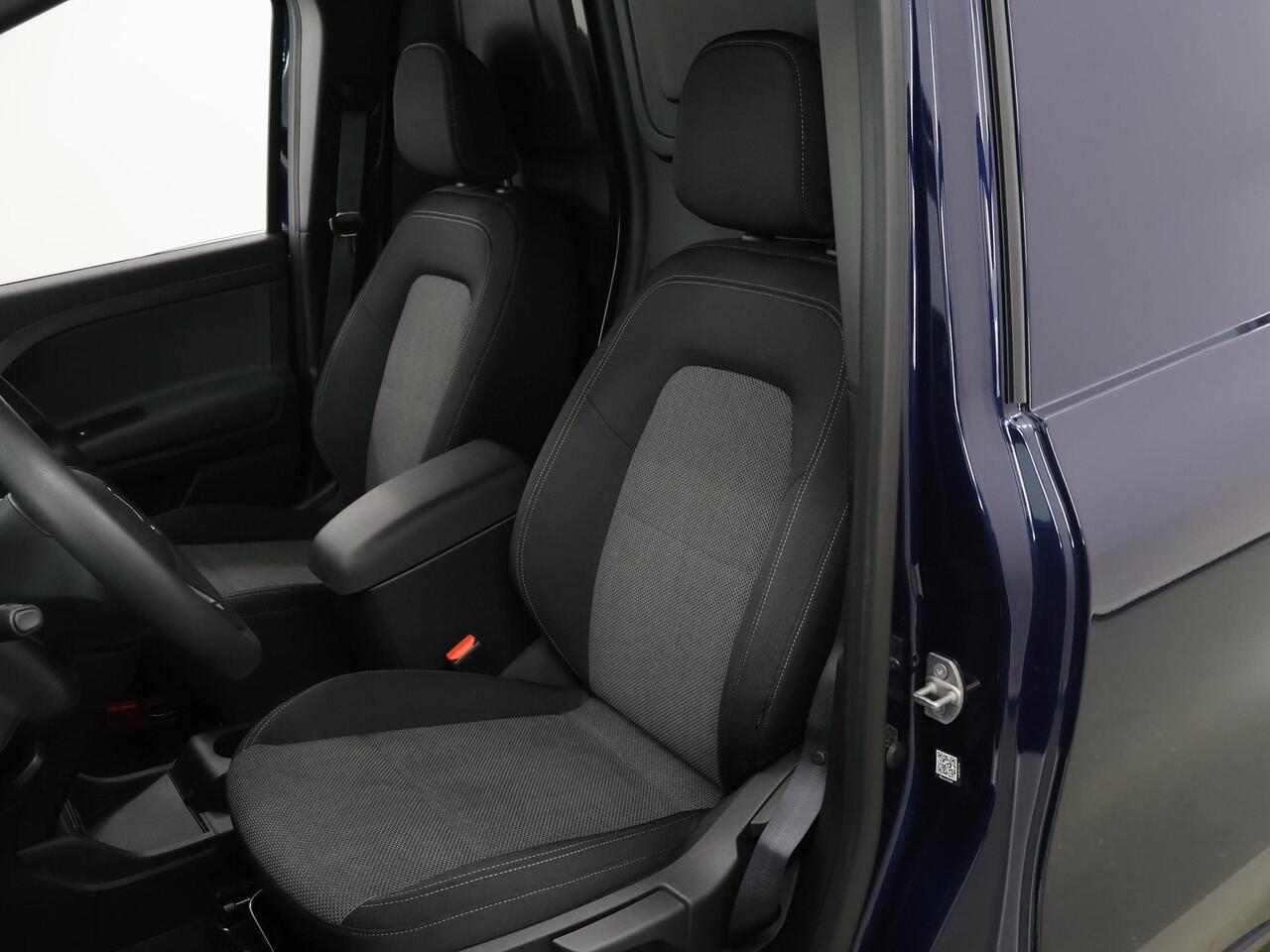 Mercedes-Benz eCitan L1 Pro 51 kWh | Stoelverwarming | Climate Control | Navigatie | LED Koplampen | Airco | Bluetooth | Cruise control