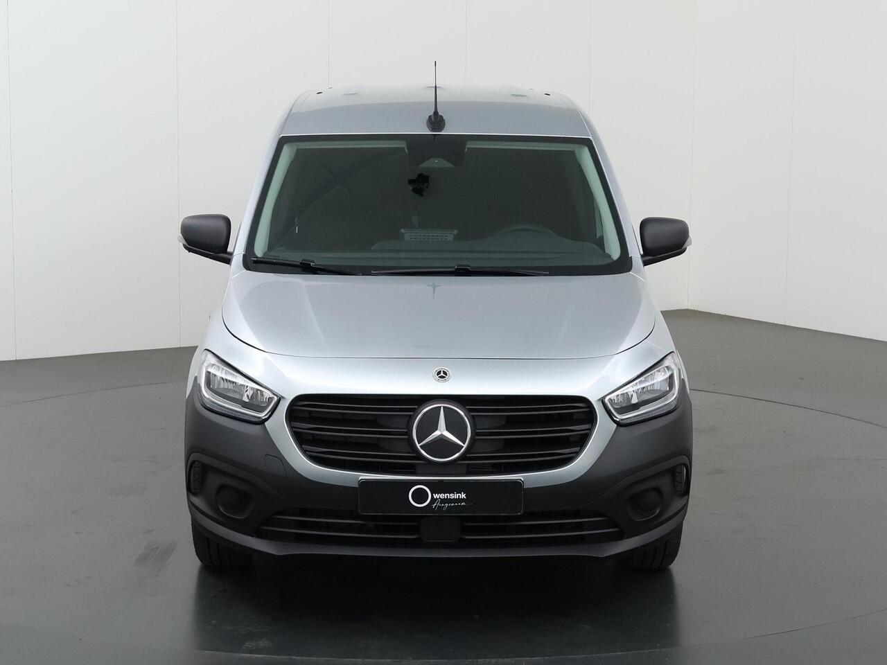 Mercedes-Benz eCitan 112 Base L2 51 kWh | Achteruitrijcamera | DC laden 75 kW | Climate Control | Multifunctioneel stuurwiel | Cruise control |