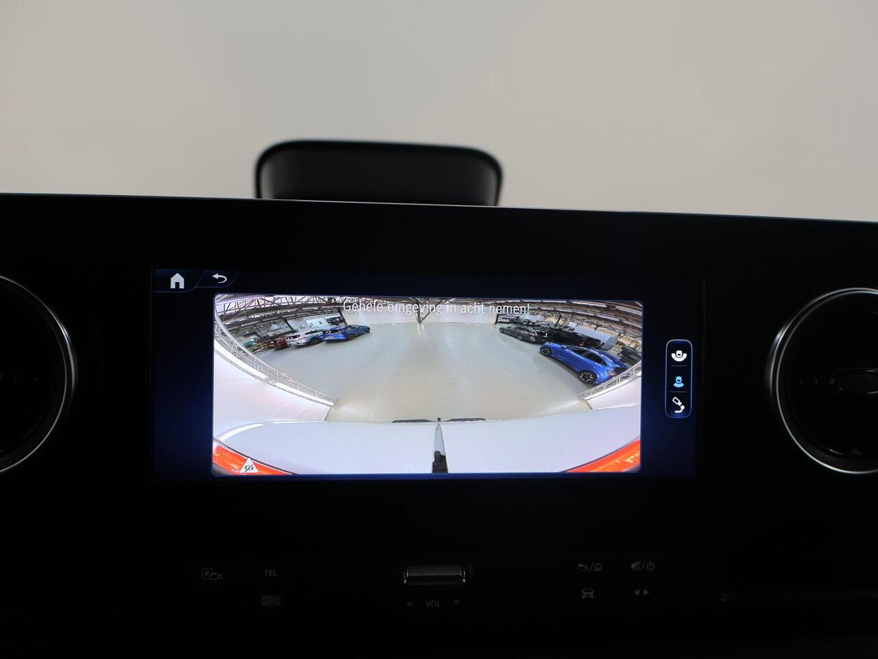 Mercedes-Benz eSprinter 414 L2 H2 RWD PRO 81kWh | TREKHAAK | STOELVERWARMING | CARPLAY / ANDROID AUTO | STANDKACHEL | OPSTAP TOT ACHTERDEUREN | DODEHOEKDETECTIE | 3-ZITS | 115 KW SNELLADEN | ACHTERUITRIJCAMERA