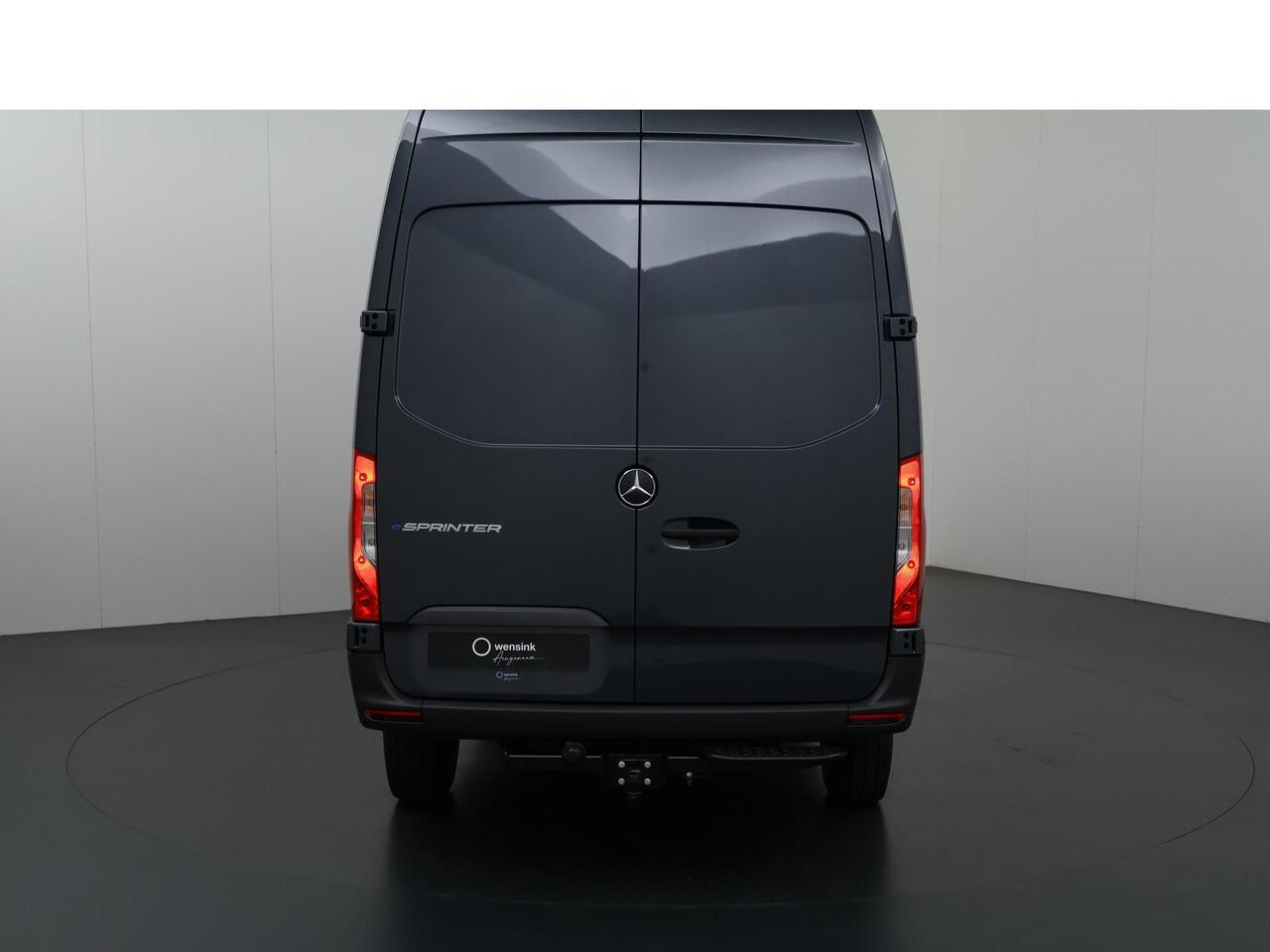 Mercedes-Benz eSprinter 314 L2 H2 RWD PRO 81kWh | Comfortbestuurdersstoel | Trekhaak | Smartphone integratie pakket | 115 kW Snelladen | Achteruitrijcamera | Standkachel |