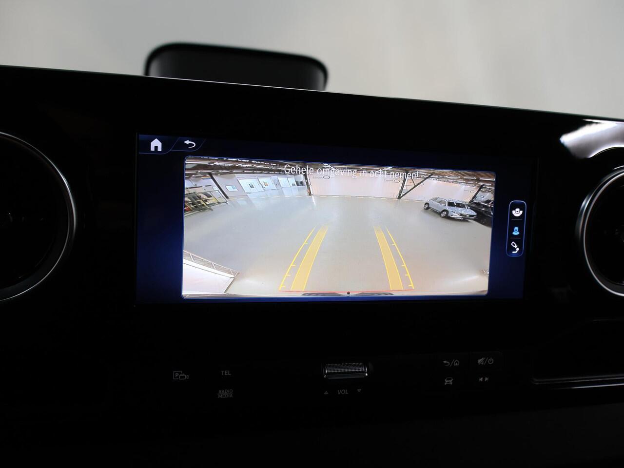 Mercedes-Benz eSprinter 414 GB L2 H2 PRO | 81 kWh | 4250 GVW | Trekhaak | Stoelverwarming | 3-zits | Climate Control | Achteruitrijcamera | Airco | Cruise Control |