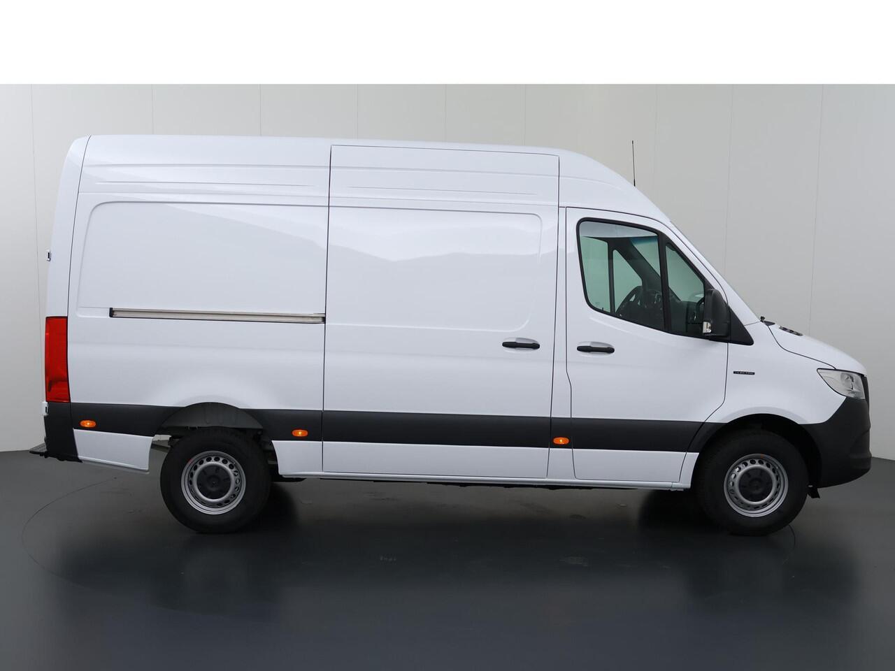Mercedes-Benz eSprinter 314 L2 H2 RWD PRO 81 kWh | Trekhaak | Parkeerpakket met achteruitrijcamera | Smartphone integratie pakket |
