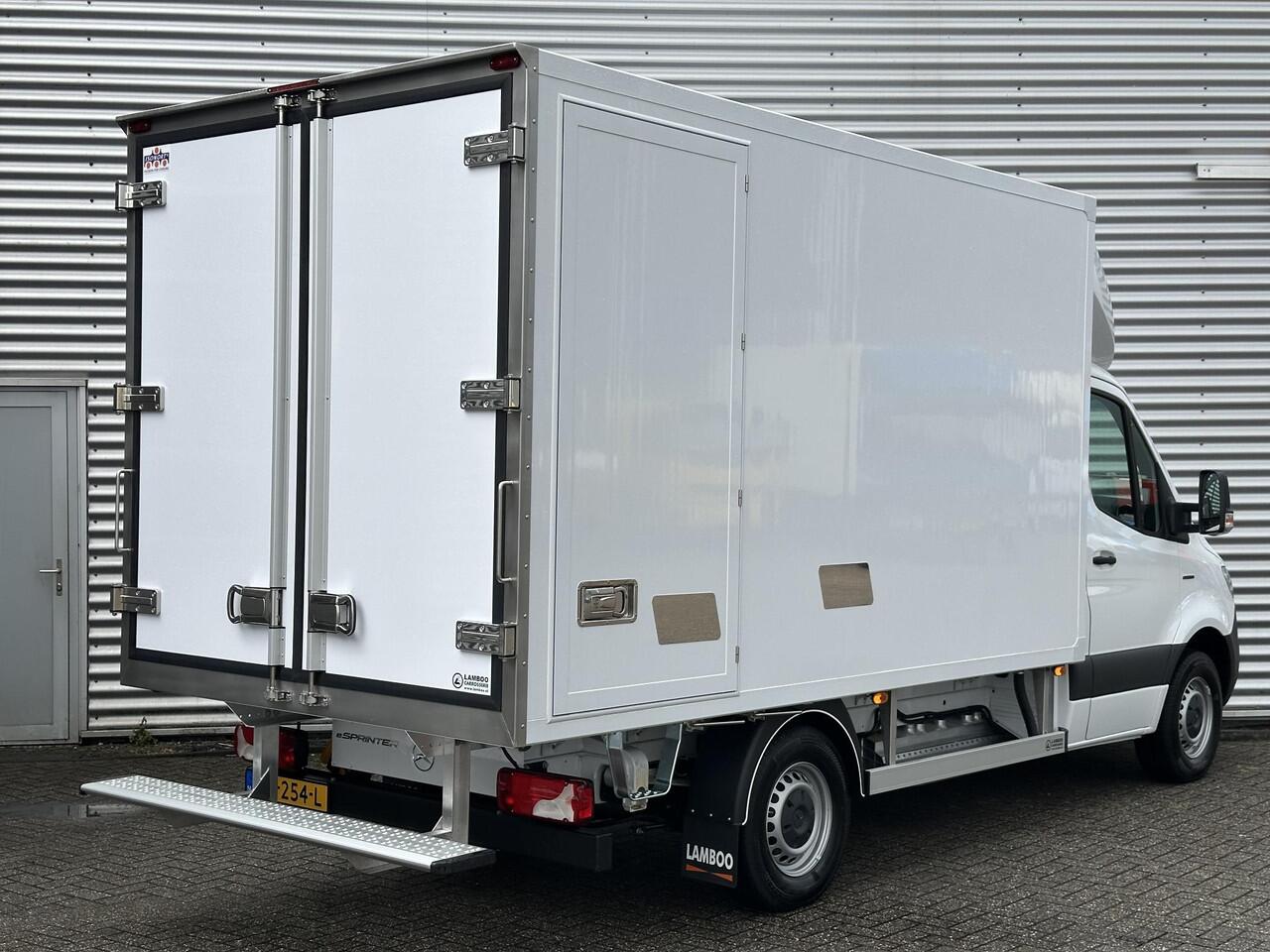 Mercedes-Benz eSprinter 81kWh Geisoleerde Bakwagen 4250kg GVW 212km Actieradius
