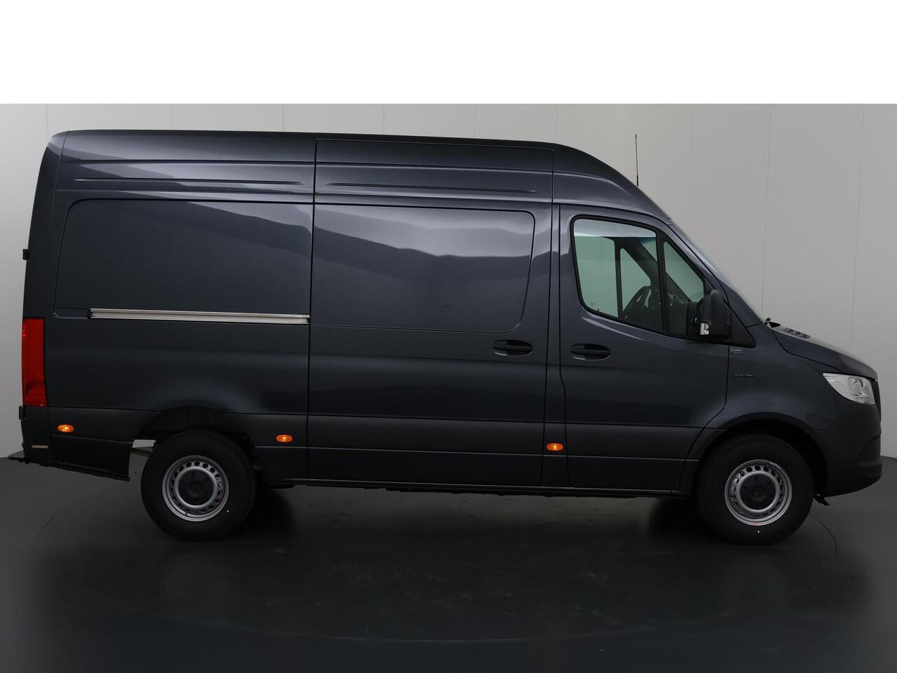 Mercedes-Benz eSprinter 314 L2 H2 RWD PRO 81kWh | Comfortbestuurdersstoel | Trekhaak | Smartphone integratie pakket | 115 kW Snelladen | Achteruitrijcamera | Standkachel |