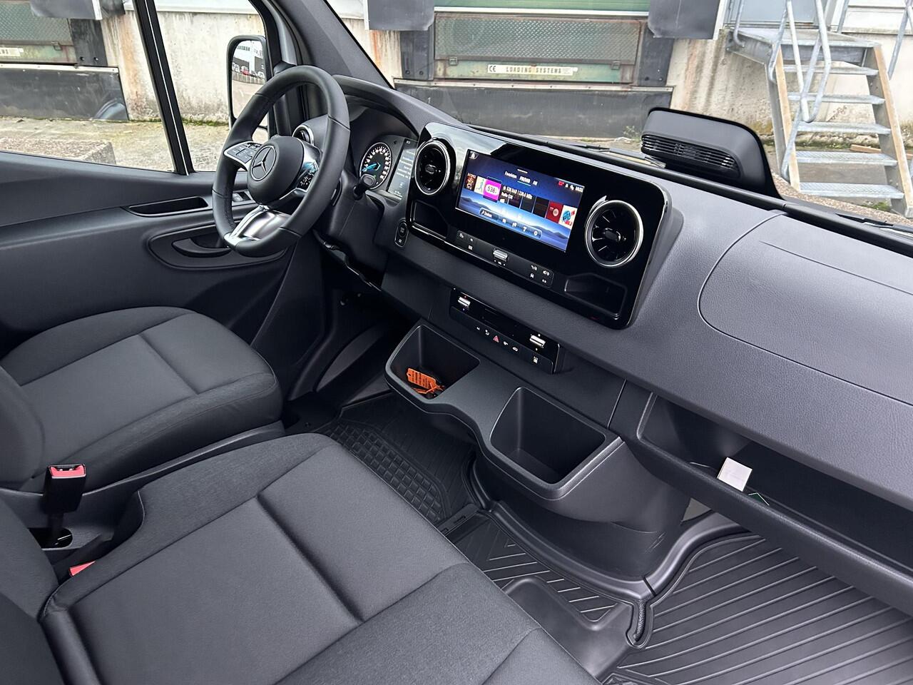 Mercedes-Benz eSprinter 320 L2 Pro 81kWh | Automaat | Cruise Control | Stoelverwarming | Navigatie | Airco