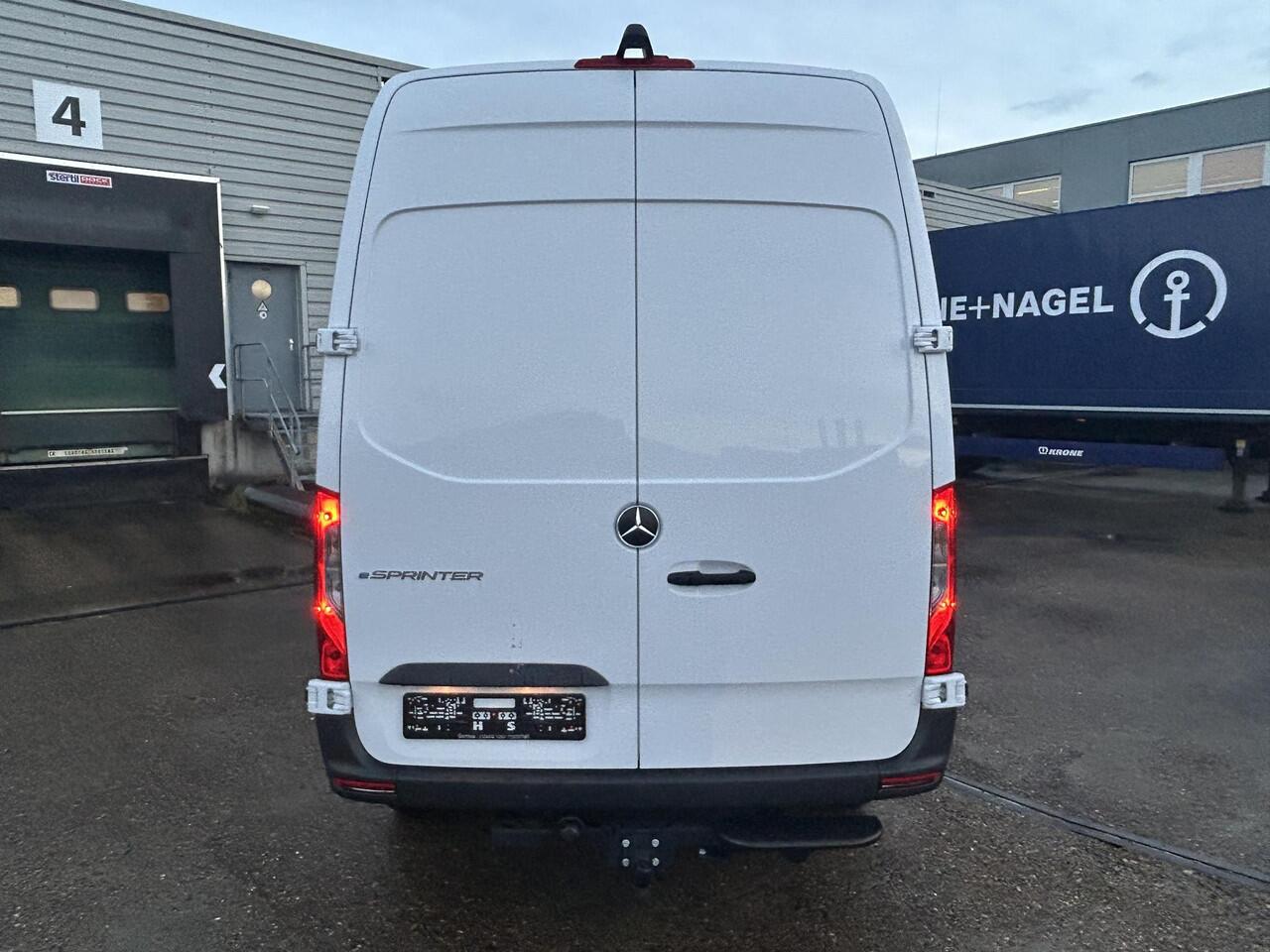 Mercedes-Benz eSprinter 320 L2 Pro 81kWh | Automaat | Cruise Control | Stoelverwarming | Navigatie | Airco