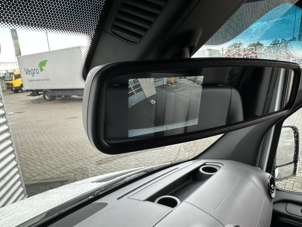 Mercedes-Benz eSprinter L2H2 Snelladen Leer Camera Airco 41kWh 100% Elektrisch