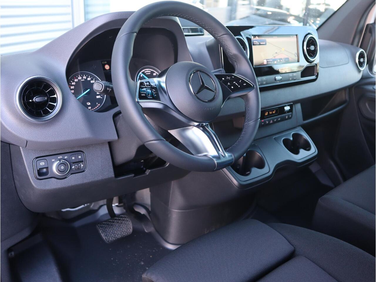 Mercedes-Benz eSprinter 320 L2 Pro 81kWh ALARM SCM3 NAVI TREKHAAK