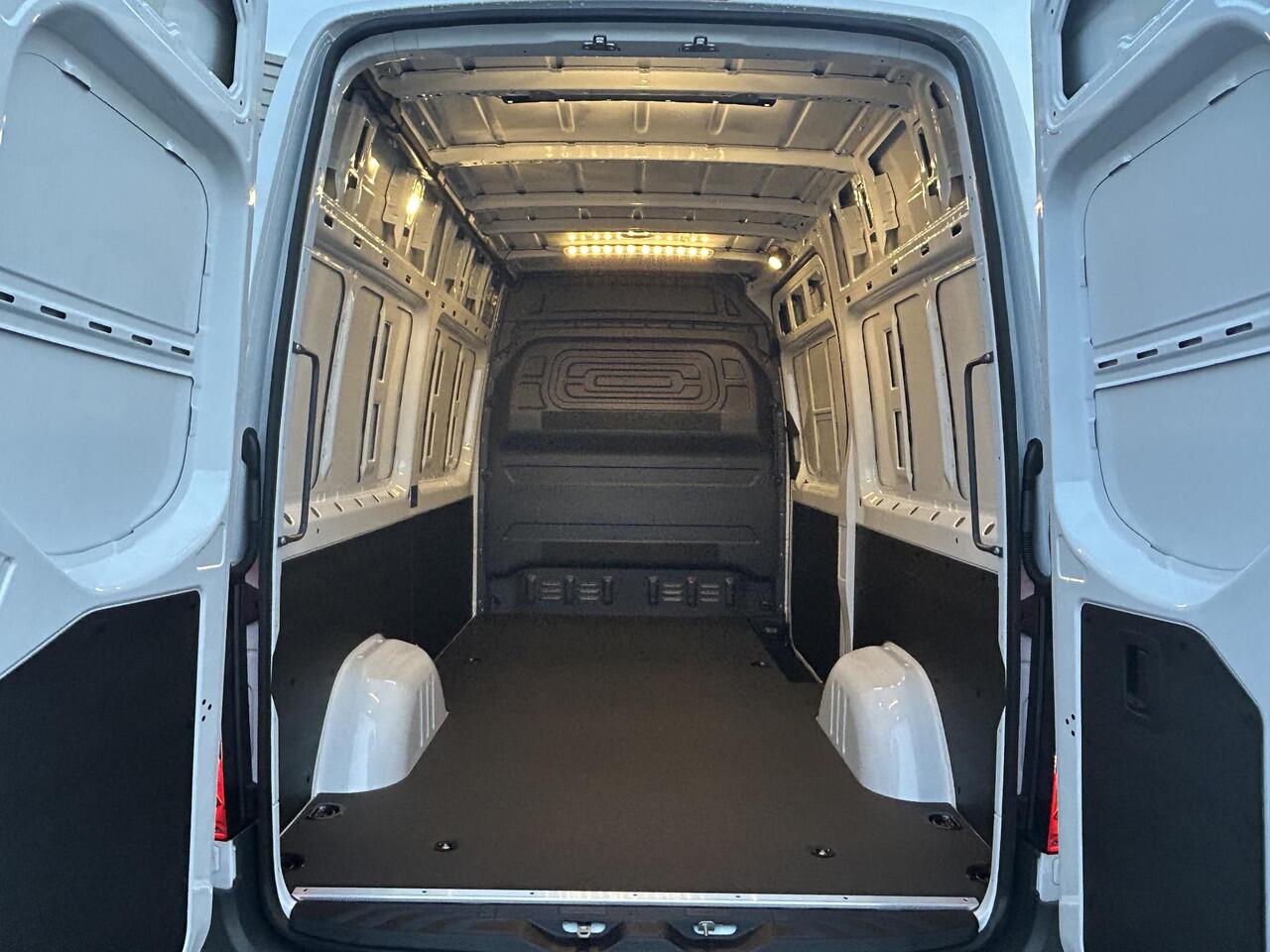 Mercedes-Benz eSprinter 320 L2 Pro 81kWh | Automaat | Cruise Control | Stoelverwarming | Navigatie | Airco