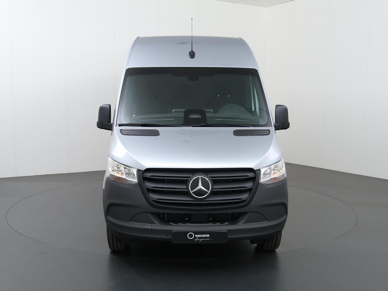 Mercedes-Benz eSprinter 314 GB L2 RWD PRO 100% elektrisch | 2000kg Trekhaak | 115Kw/u DC Snelladen | Smartphone integratie pakket | Carplay | Camera | Comfort bestuurdersstoel |