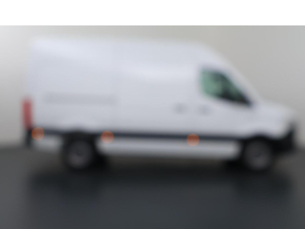 Mercedes-Benz eSprinter 314 L2 H2 PRO | 56 kWh | 100% elektrisch | 2000kg Trekhaak | 115Kw/u DC Snelladen | Smartphone integratie pakket | Carplay | Camera |