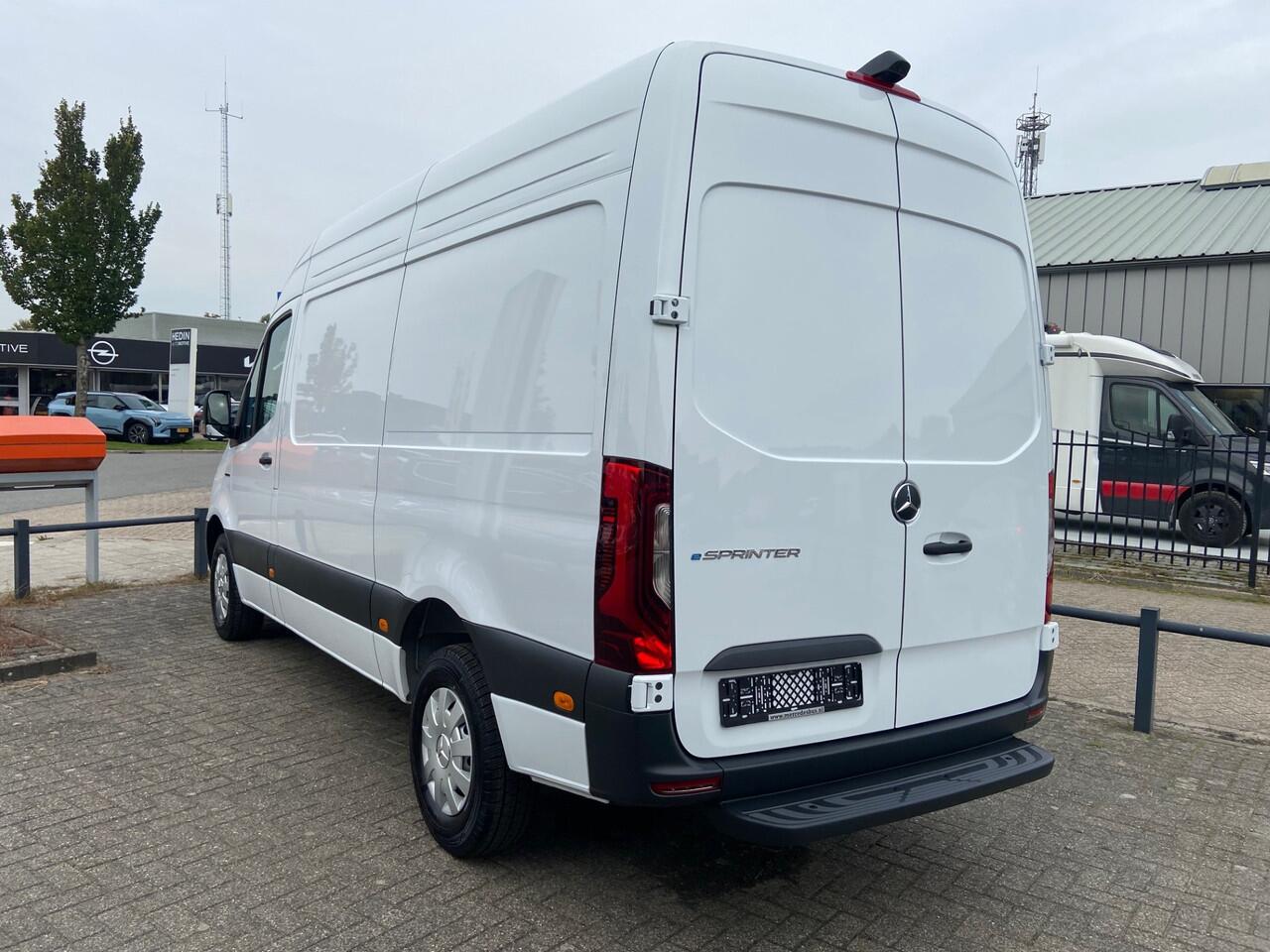 Mercedes-Benz eSprinter 314 L2H2 Pro 81kWh | 115KW DC laden | LED | Facelift