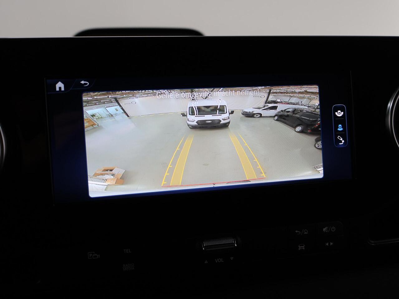 Mercedes-Benz eSprinter 314 L2 H2 RWD PRO 81 kWh | Trekhaak | Parkeerpakket met achteruitrijcamera | Smartphone integratie pakket |