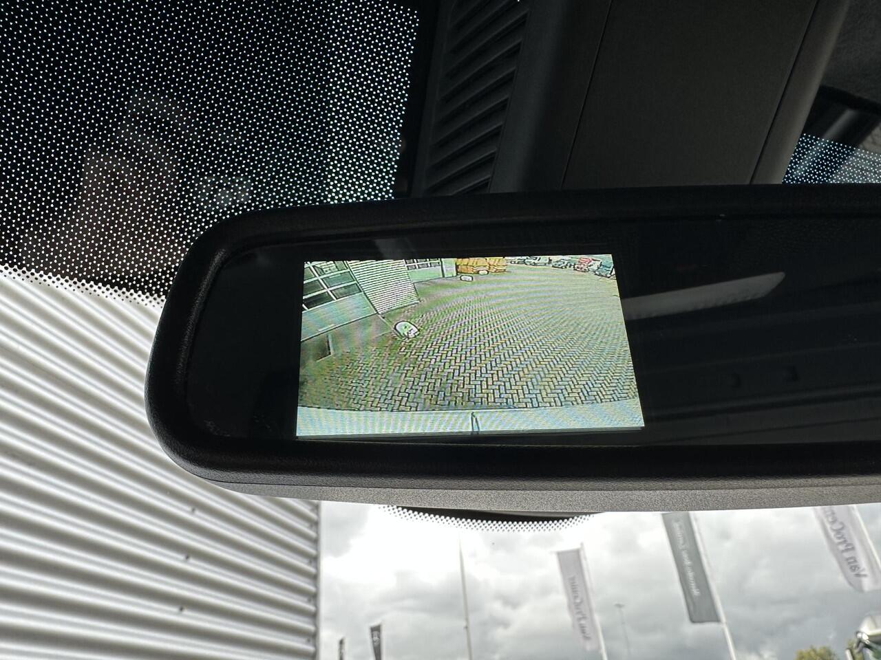 Mercedes-Benz eSprinter L2H2 SoH 97% Camera Airco 55kwh WLTP: 151km L2H2