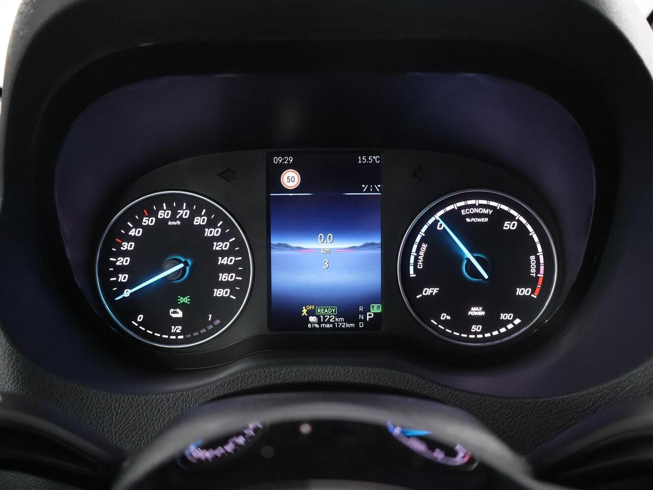 Mercedes-Benz eSprinter 414 GB L2 H2 PRO | 81 kWh | 4250 GVW | 2000 KG Trekhaak | Cruise-Controle | MBUX | Achteruitrijcamera | DC laden 115 kW | Smartphone integratie pakket |