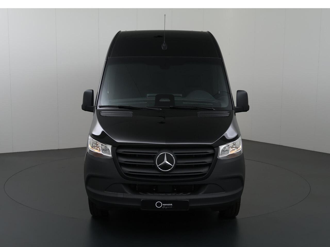 Mercedes-Benz eSprinter 314 L2 H2 RWD PRO 81kWh | Comfortbestuurdersstoel | Trekhaak | Smartphone integratie pakket | 115 kW Snelladen | Achteruitrijcamera | Standkachel |
