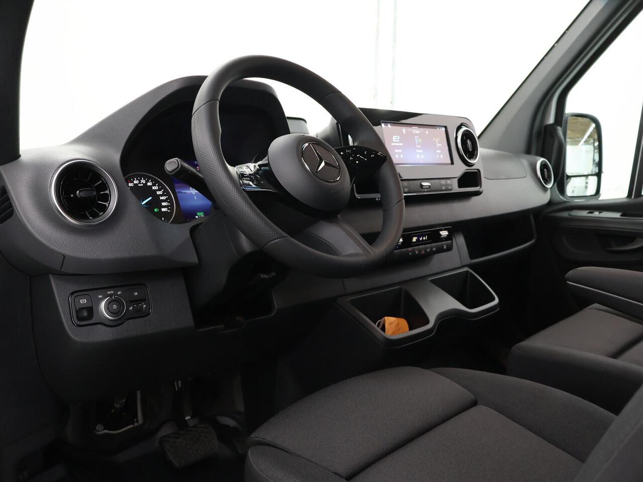 Mercedes-Benz eSprinter 314 GB L2 RWD PRO | 3 zits | Trekhaak | Stoelverwarming | Achteruitrijcamera |